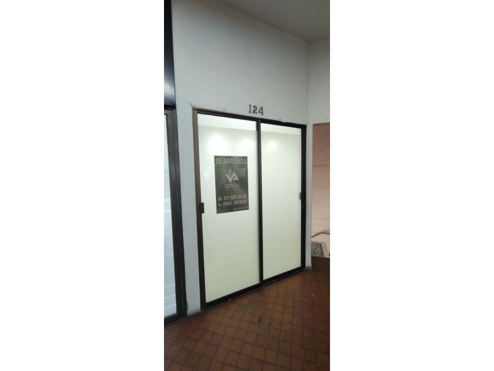 LOCAL EN ARRIENDO DOMO CENTRO COMERCIAL EN EL POBLADO — foto 3