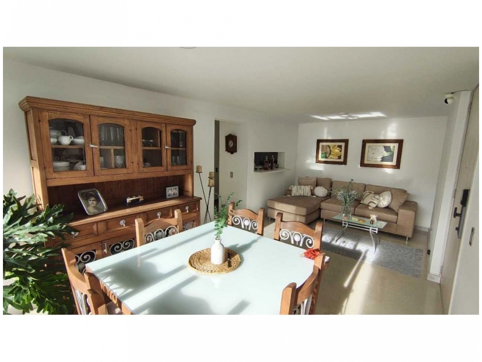 APARTAMENTO EN VENTA LOMA DE LOS BERNAL — foto 3