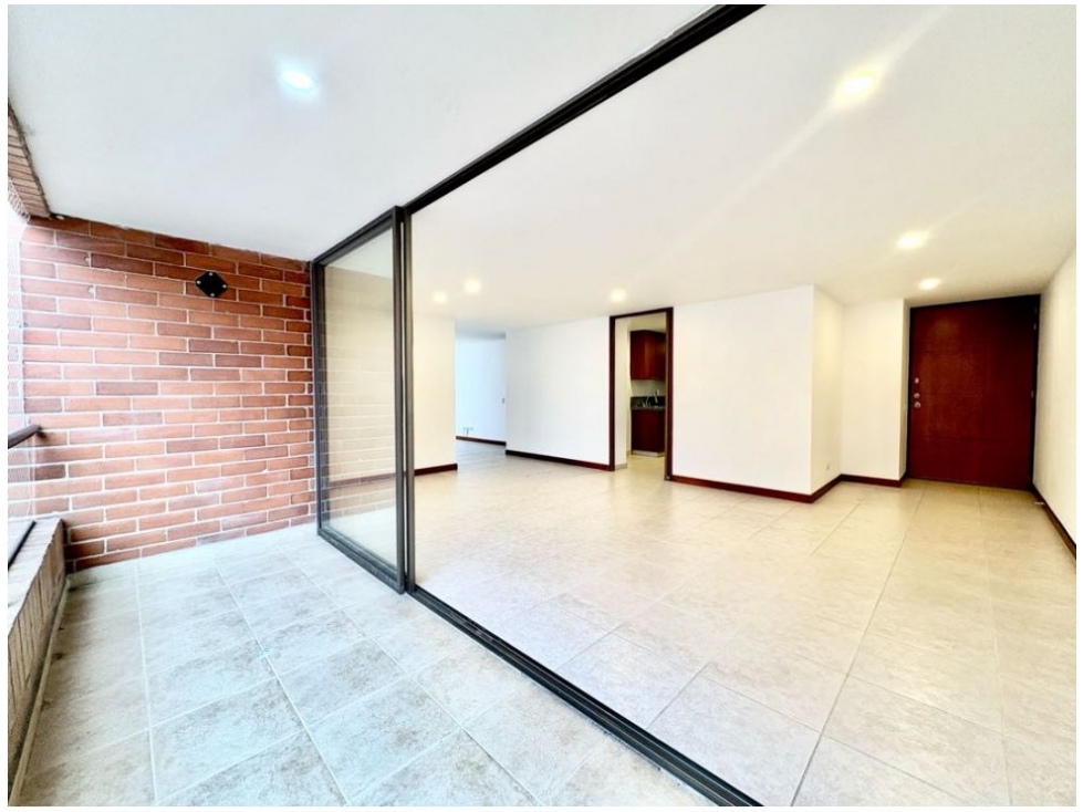 APARTAMENTO EN VENTA EL POBLADO LOS PARRA — foto 3