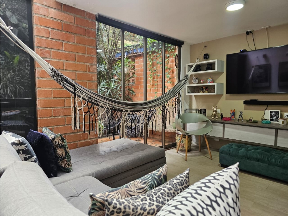 CASA UNIFAMILIAR EN VENTA LA MOTA EN MEDELLIN