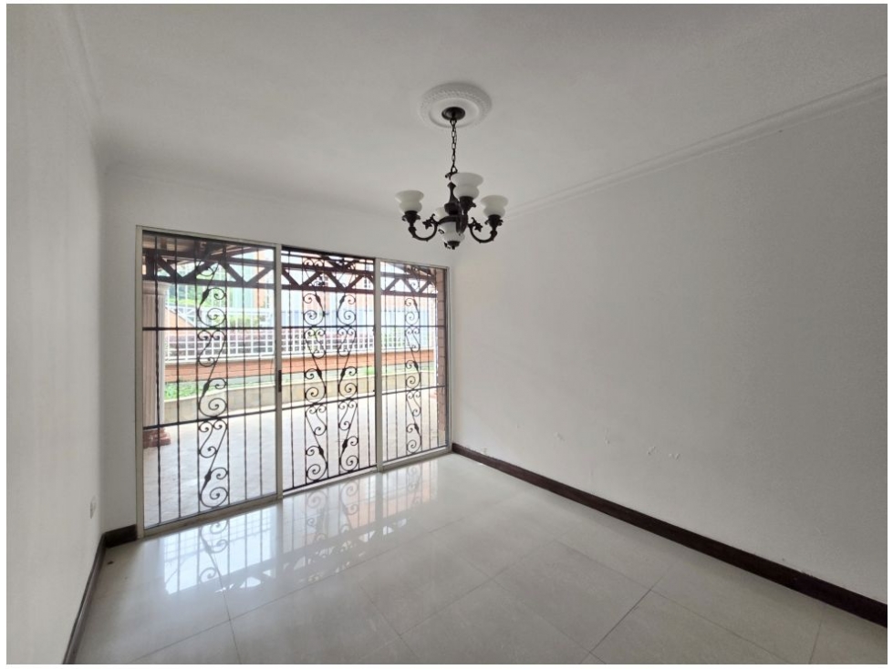 CASA EN VENTA LOMA DE LOS BERNAL — foto 6