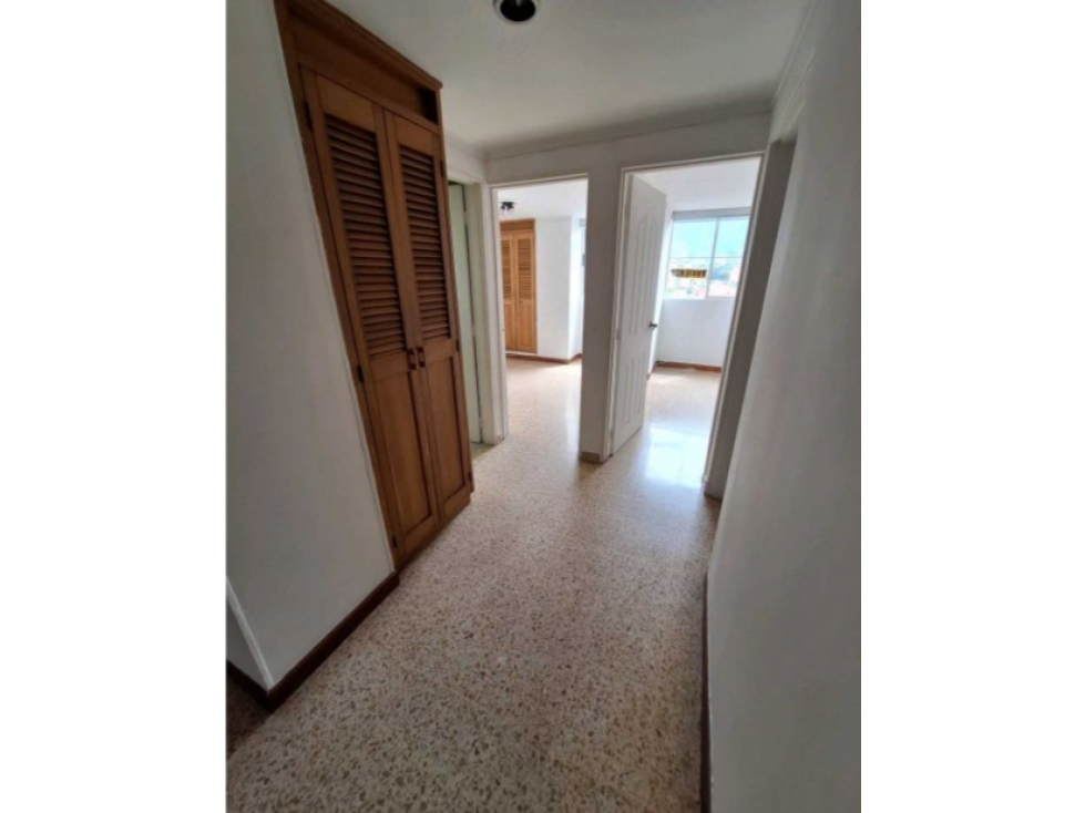 SE VENDE APARTAMENTO EN SECTOR ESTADIO — foto 3