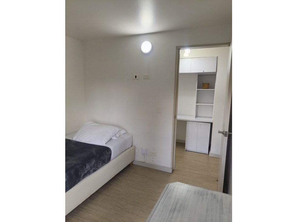 APARTAMENTO EN VENTA SECTOR CASTROPOL - 4
