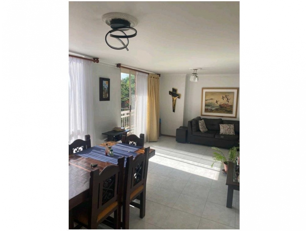APARTAMENTO EN VENTA LOMA DE LOS BERNAL PARTE BAJA — foto 4