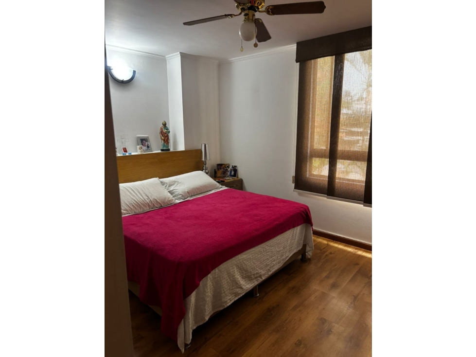 APARTAMENTO EN VENTA LOMA DE LOS BERNAL — foto 4