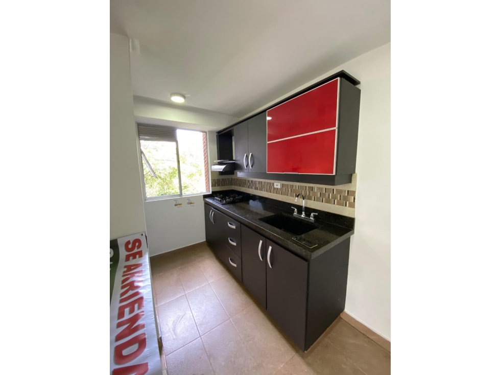 APARTAMENTO LOMA DE LOS BERNAL PARTE BAJA
