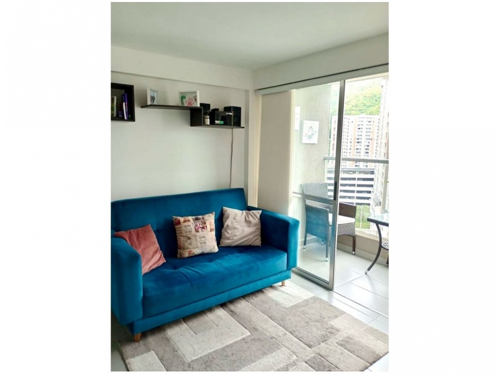 APARTAMENTO EN VENTA LOMA DE LOS BERNAL — foto 4