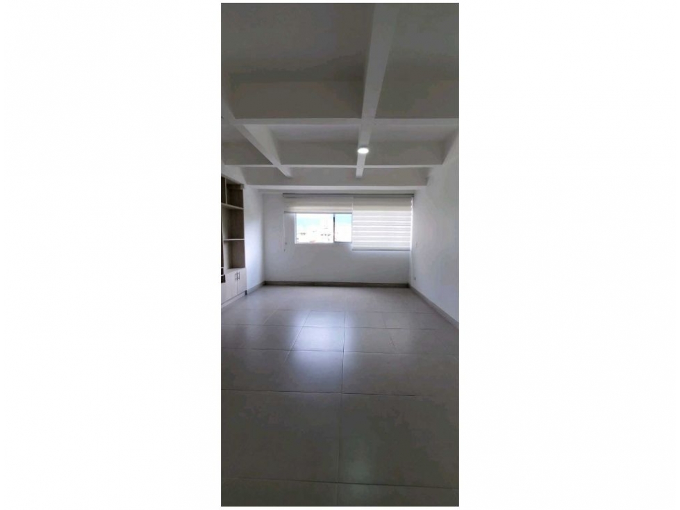 APARTAMENTO EN VENTA LOMA DE LOS BERNAL — foto 4