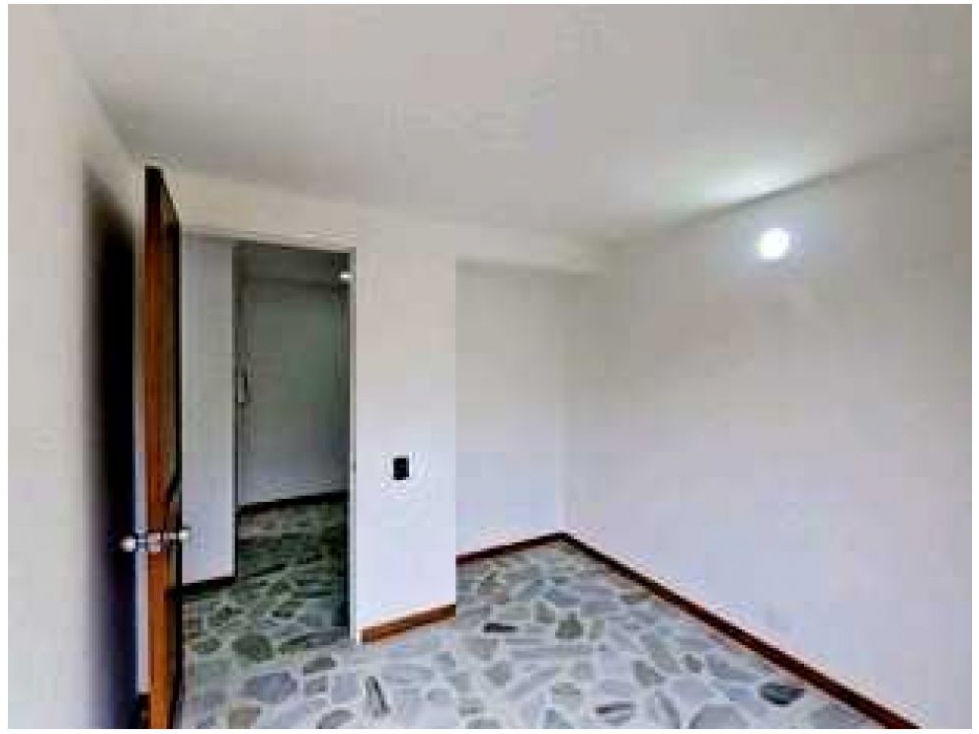 APARTAMENTO EN VENTA LA MOTA — foto 4