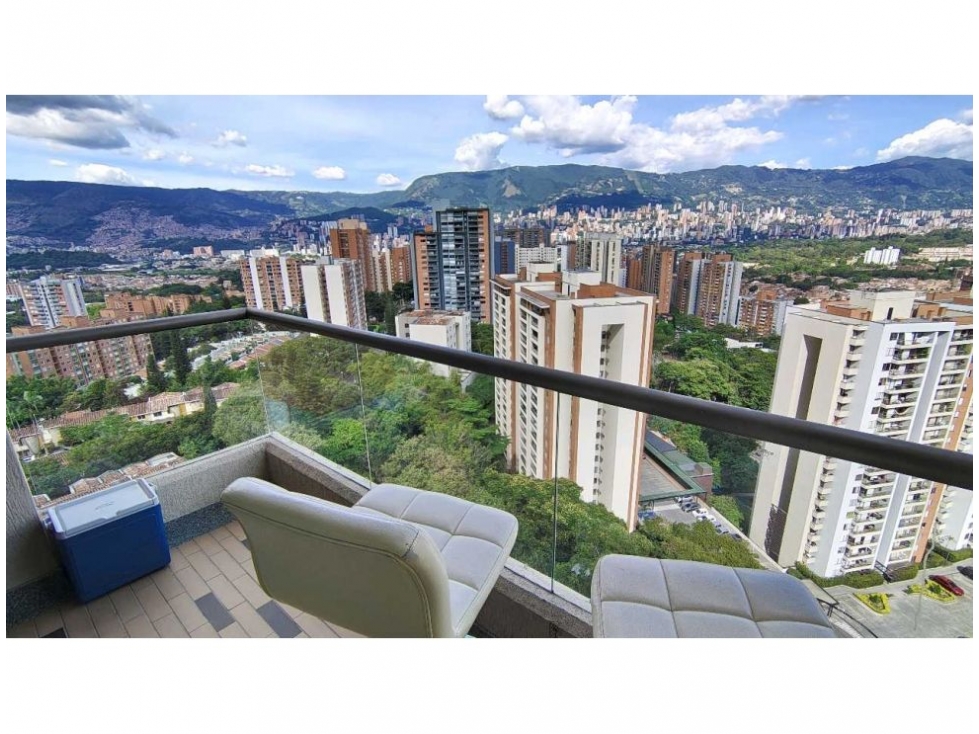 APARTAMENTO EN VENTA LOMA DE LOS BERNAL — foto 4