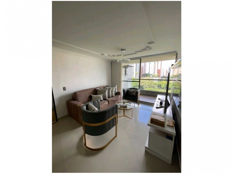 APARTAMENTO EN VENTA LOMA DE LOS BERNAL — foto 4