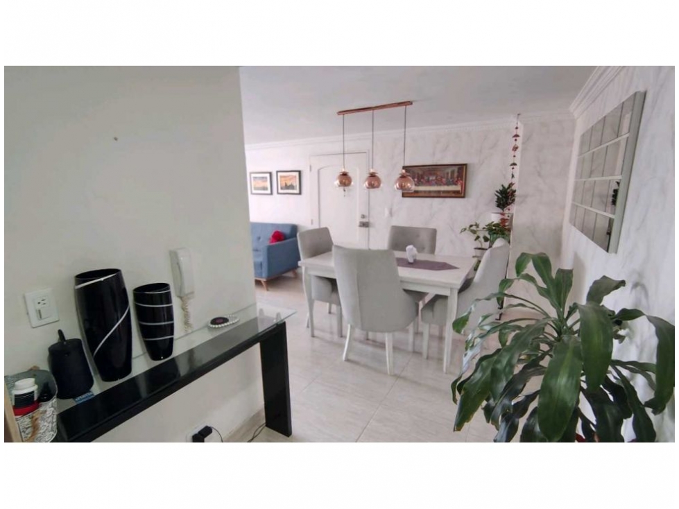 APARTAMENTO EN VENTA LOMA DE LOS BERNAL — foto 4