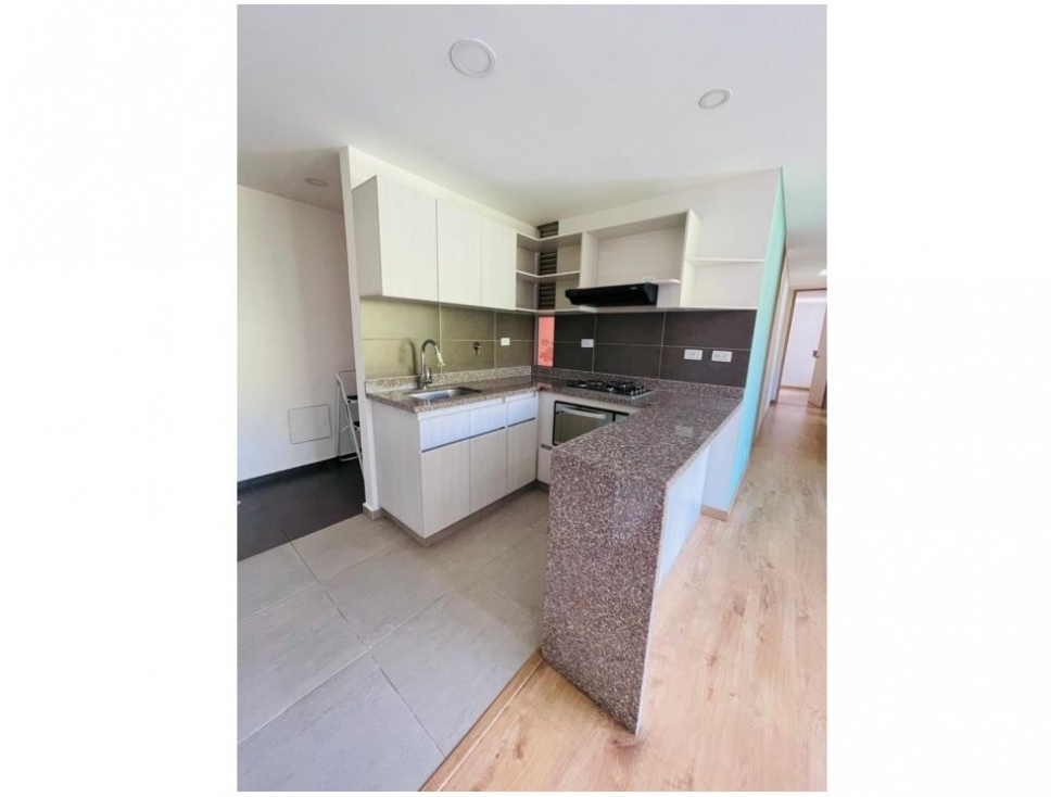 APARTAMENTO EN ARRIENDO SABANETA SAN REMO — foto 4