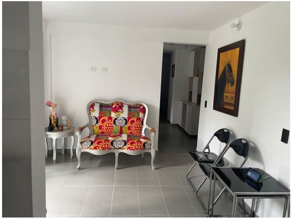 APARTAMENTO EN VENTA LOMA DE LOS BERNAL — foto 4