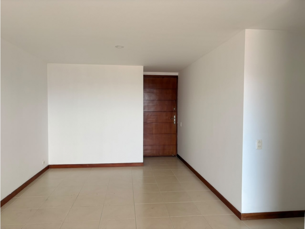APARTAMENTO EN ARRIENDO LAURELES LA CASTELLANA — foto 4