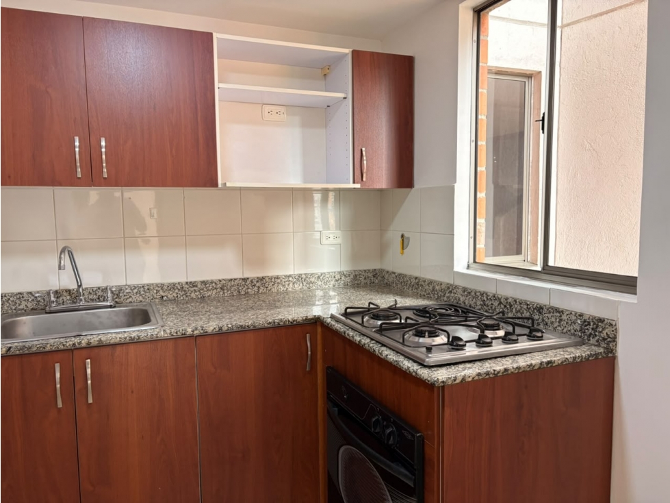 APARTAMENTO EN ARRIENDO LAURELES LA CASTELLANA — foto 3