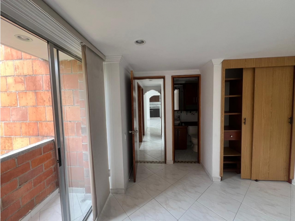 SE ARRIENDA APARTAMENTO EN LOMA DE LOS BERNAL CESIÓN — foto 6