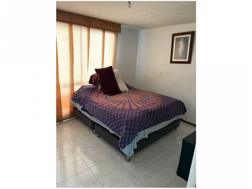 APARTAMENTO EN VENTA LOMA DE LOS BERNAL PARTE BAJA — foto 5