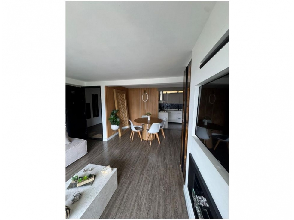 APARTAMENTO EN VENTA LOMA DE LOS BERNAL — foto 5