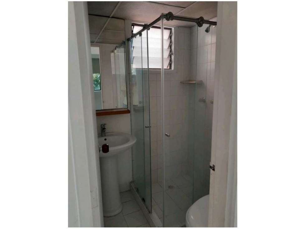 APARTAMENTO EN VENTA LOMA DE LOS BERNAL — foto 6