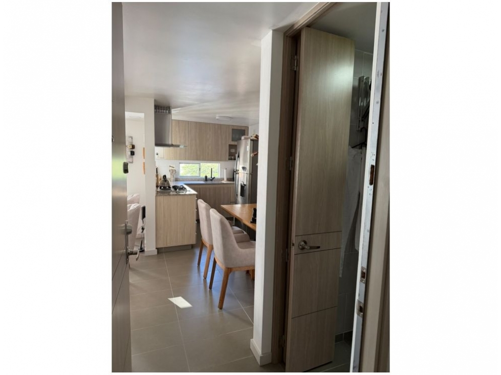 APARTAMENTO EN VENTA LOMA DE LOS BERNAL — foto 5