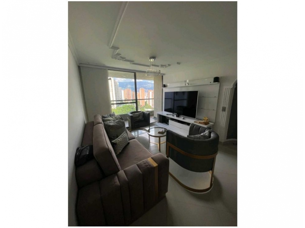 APARTAMENTO EN VENTA LOMA DE LOS BERNAL — foto 5