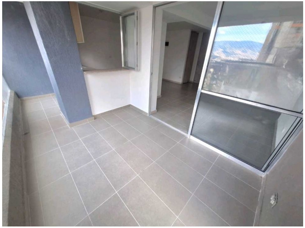 APARTAMENTO EN VENTA LOMA DE LOS BERNAL — foto 5