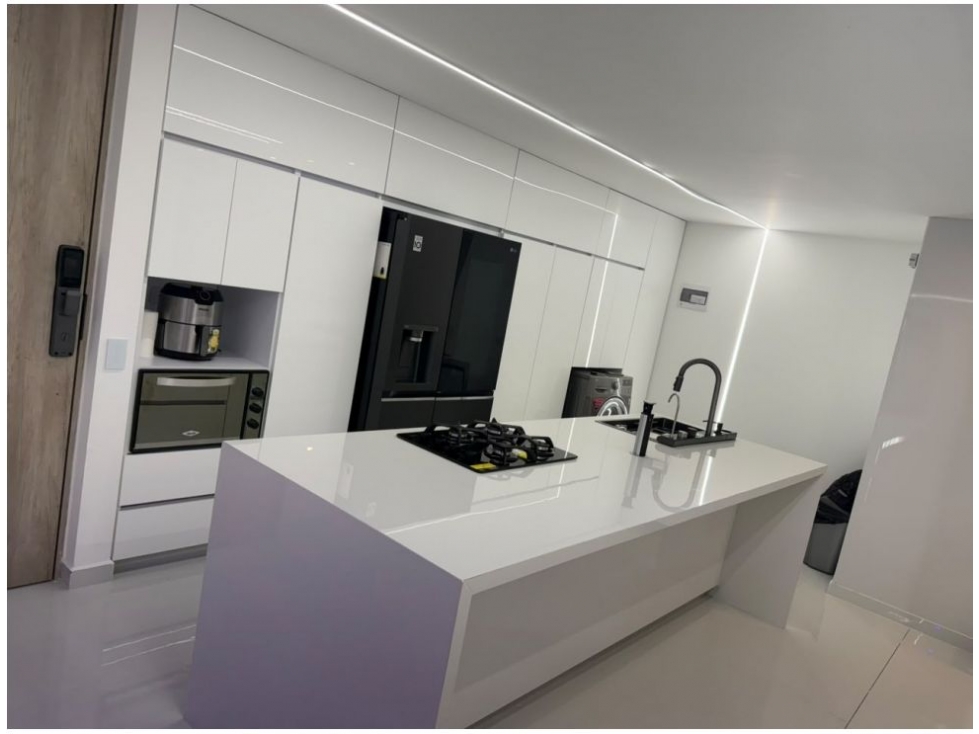 APARTAMENTO EN VENTA EN CIUDAD DEL RIO EL POBLADO — foto 5