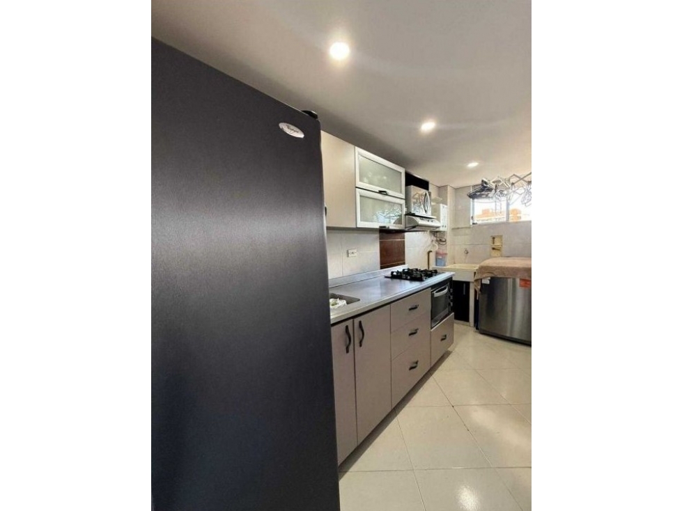APARTAMENTO EN VENTA LOMA DE LOS BERNAL — foto 5