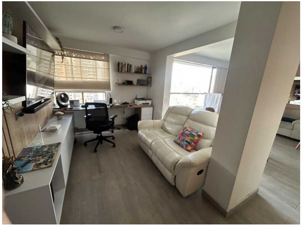 APARTAMENTO EN VENTA LOMA DE LOS BERNAL — foto 5