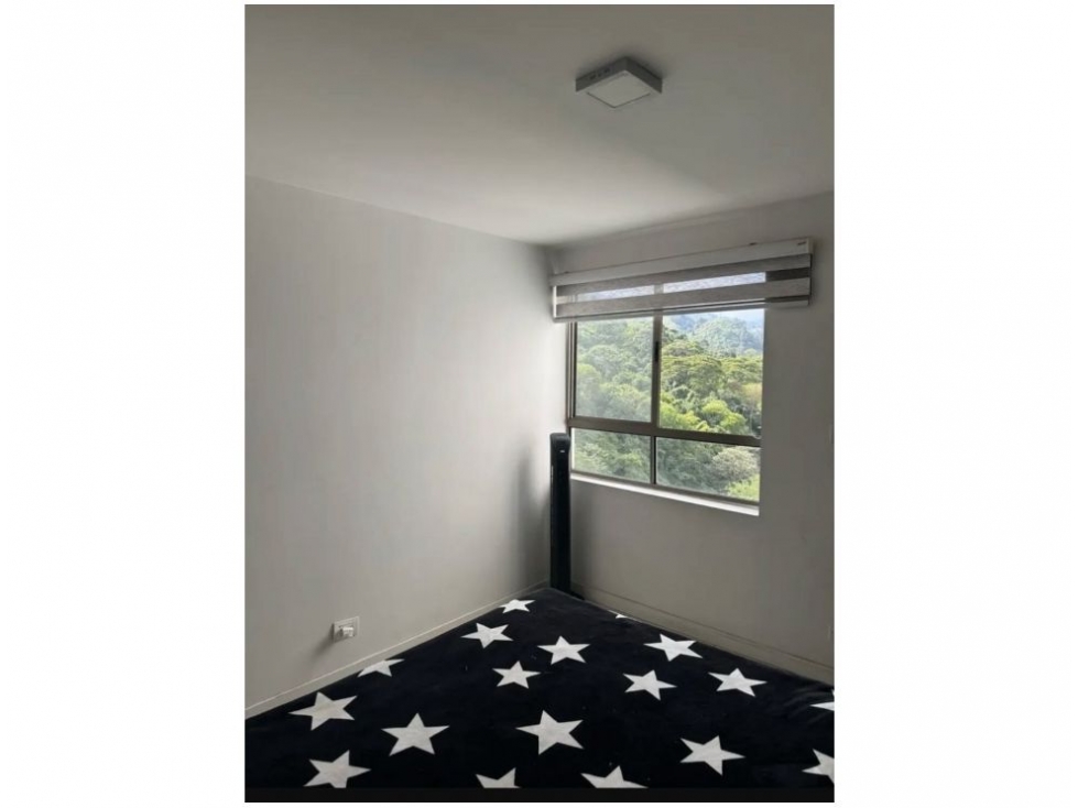 APARTAMENTO EN VENTA LOMA DE LOS BERNAL — foto 6