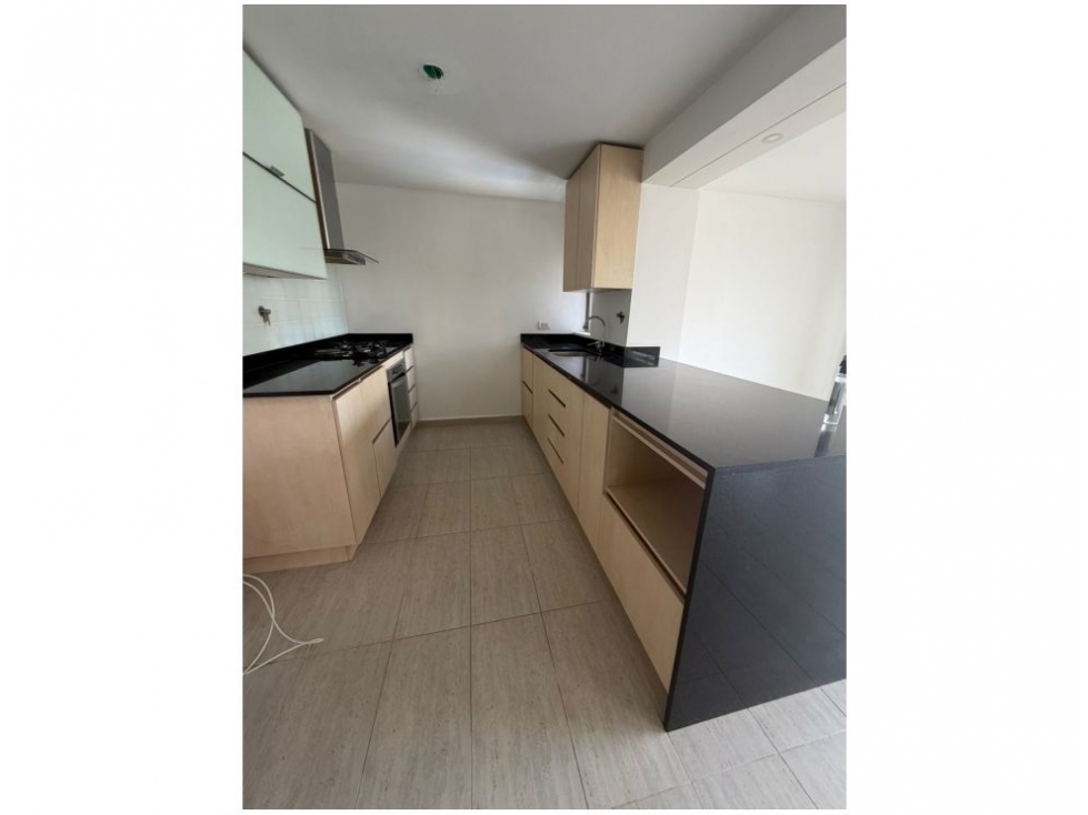 APARTAMENTO EN VENTA LOMA DE LOS BERNAL — foto 6