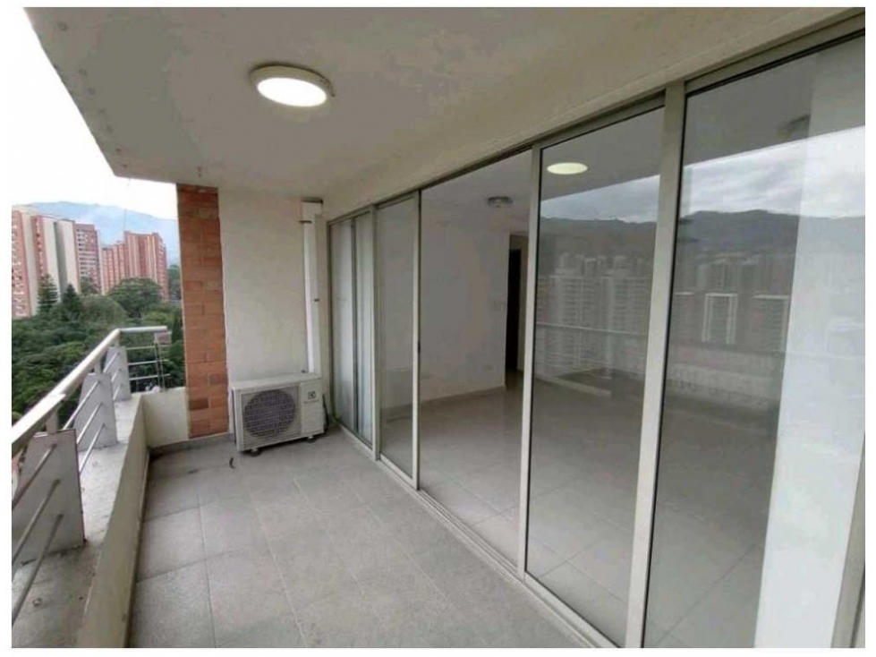 APARTAMENTO EN VENTA LOMA DE LOS BERNAL PARTE BAJA — foto 6