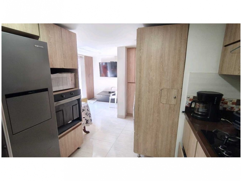 APARTAMENTO EN VENTA LOMA DE LOS BERNAL — foto 6