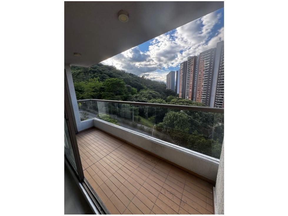 APARTAMENTO EN VENTA EN LOMA DE LOS BERNAL — foto 6