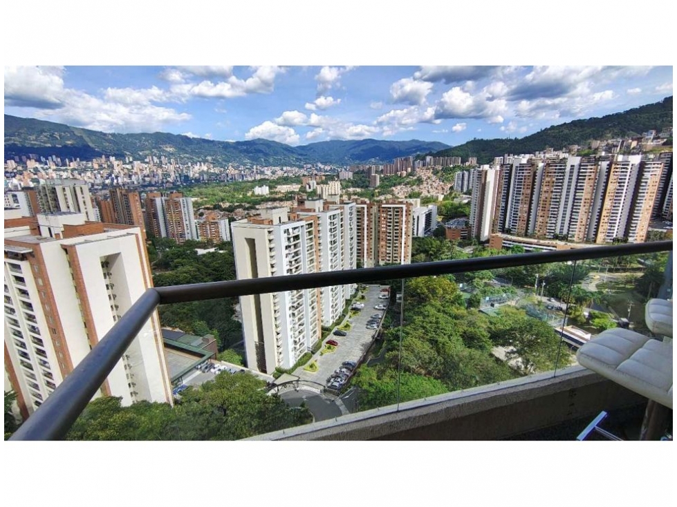 APARTAMENTO EN VENTA LOMA DE LOS BERNAL — foto 6