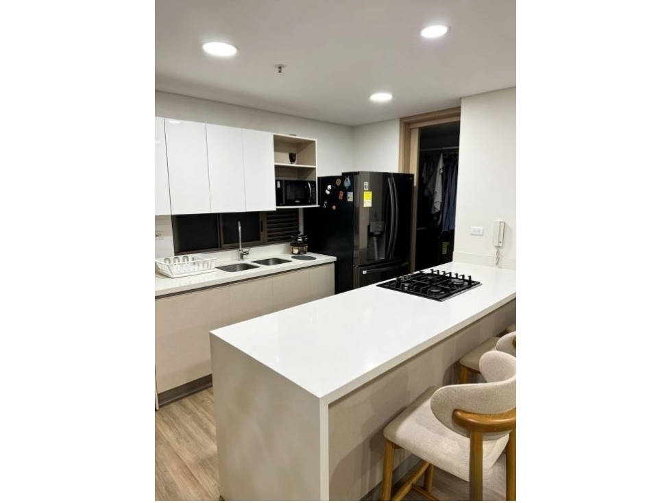 APARTAMENTO EN VENTA EN EL POBLADO SECTOR LINARES — foto 6