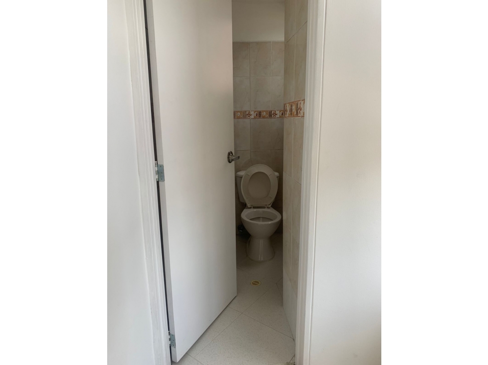 OFICINA EN ARRIENDO BELÉN GRANADA 3 PISO - 6