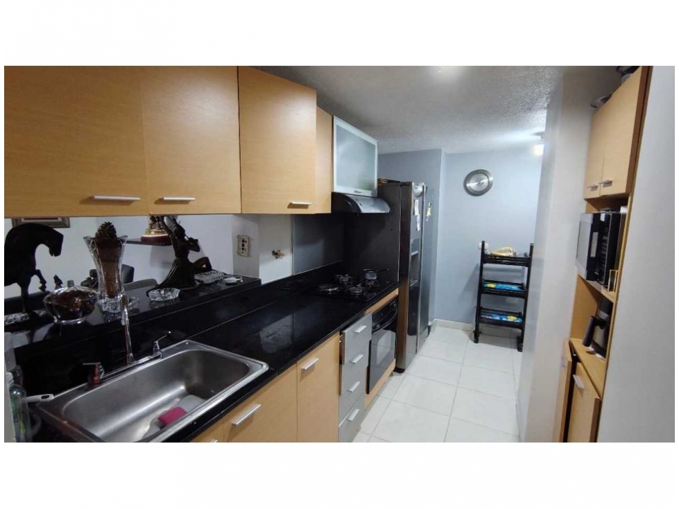 APARTAMENTO EN VENTA LOMA DE LOS BERNAL — foto 6