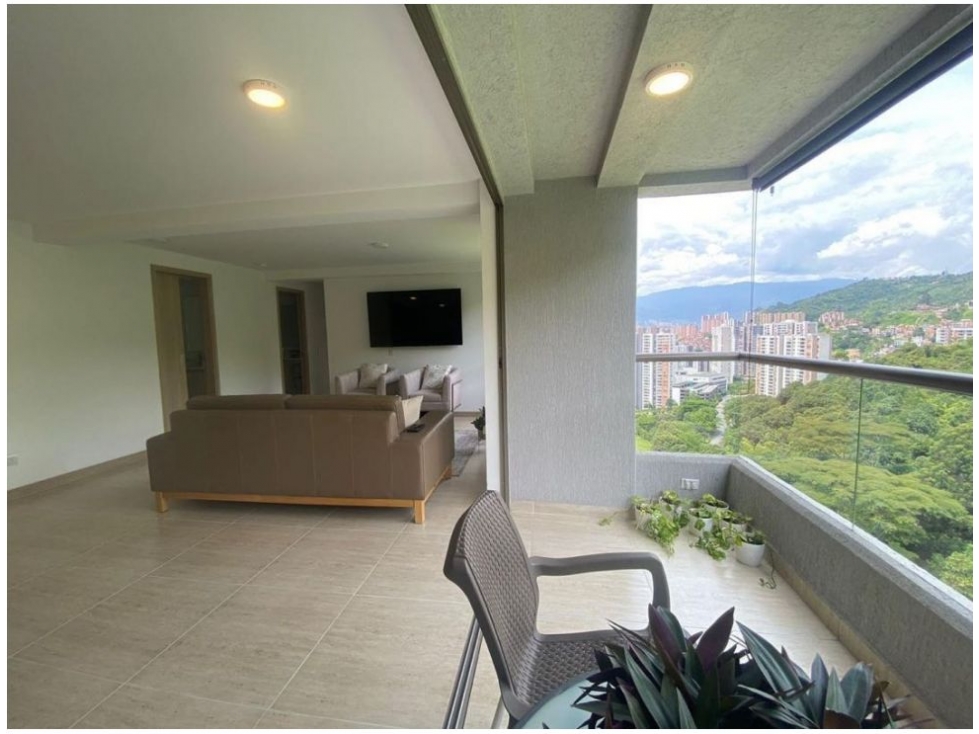 APARTAMENTO EN VENTA LOMA DE LOS BERNAL — foto 6