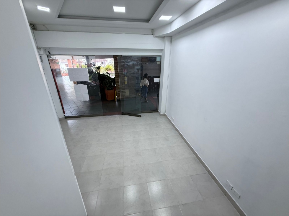 LOCAL EN VENTA, SECTOR LOMA DEL ESCOBERO ENVIGADO — foto 2