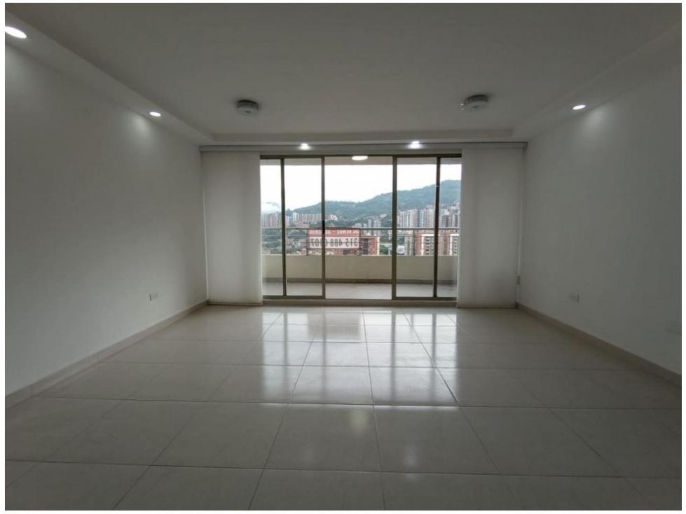 APARTAMENTO EN VENTA EN LOMA DE LOS BERNAL - 3