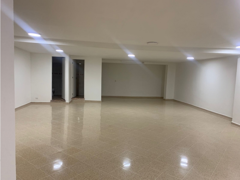 OFICINA EN ARRIENDO BELÉN GRANADA 3 PISO - 2