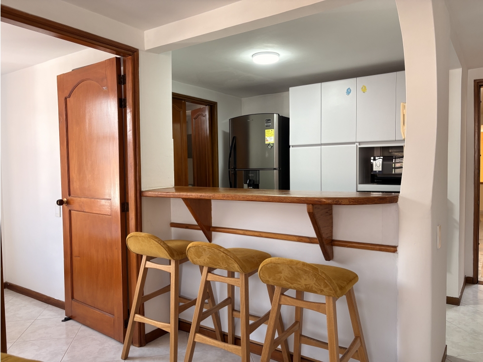APARTAMENTO EN ARRIENDO AMOBLADO EN LAURELES — foto 3