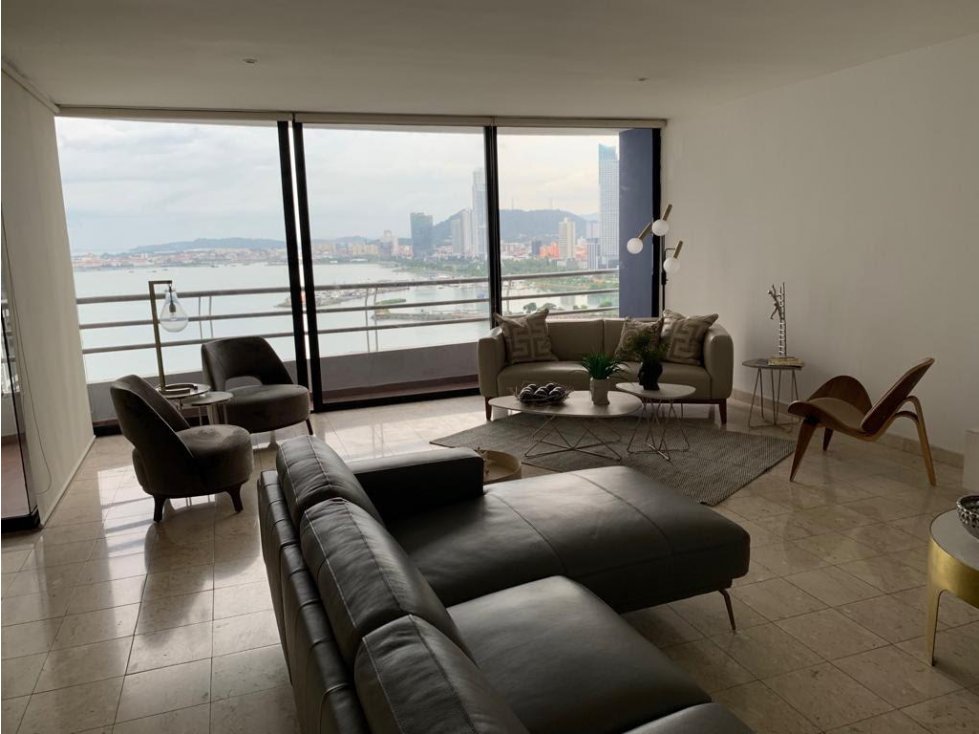 APARTAMENTO AVENIDA BALBOA 3 rec 280mt DELFINES