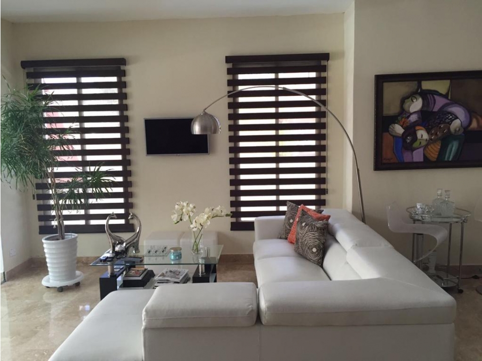 AMPLIA CASA L/B CON PISCINA CLAYTON VILLAGE 4REC 870 MT2 - 3