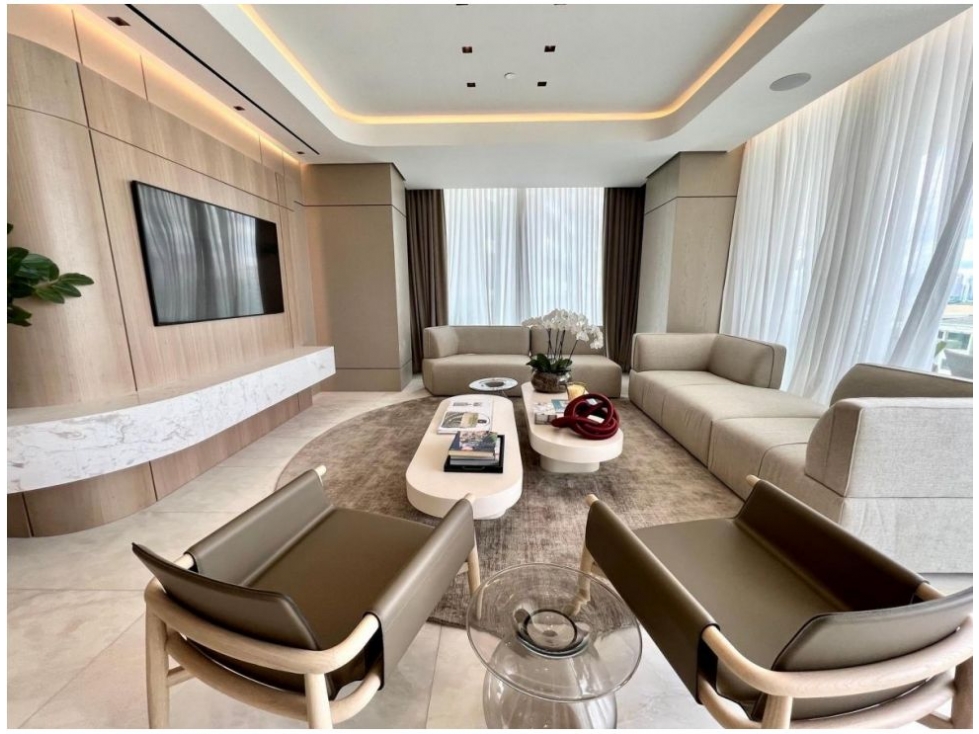 APARTAMENTO SANTA MARIA LA MAISON BY FENDI 397m2