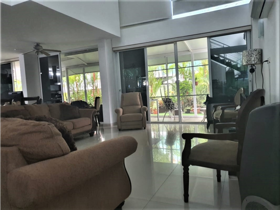 VENTA CASA COSTA SUR 3 PARKING COSTA ESMERALDA CON TERRAZA