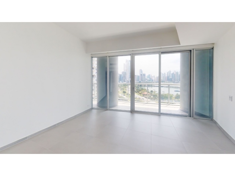 VENTA APARTAMENTO AV BALBOA PH YACHT CLUB TOWER FRENTE MAR MVH
