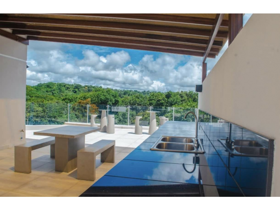 ALQUILER APARTAMENTOAMOBLADO EN TUMBA MUERTO PH CORAL PLAZA TC — foto 4